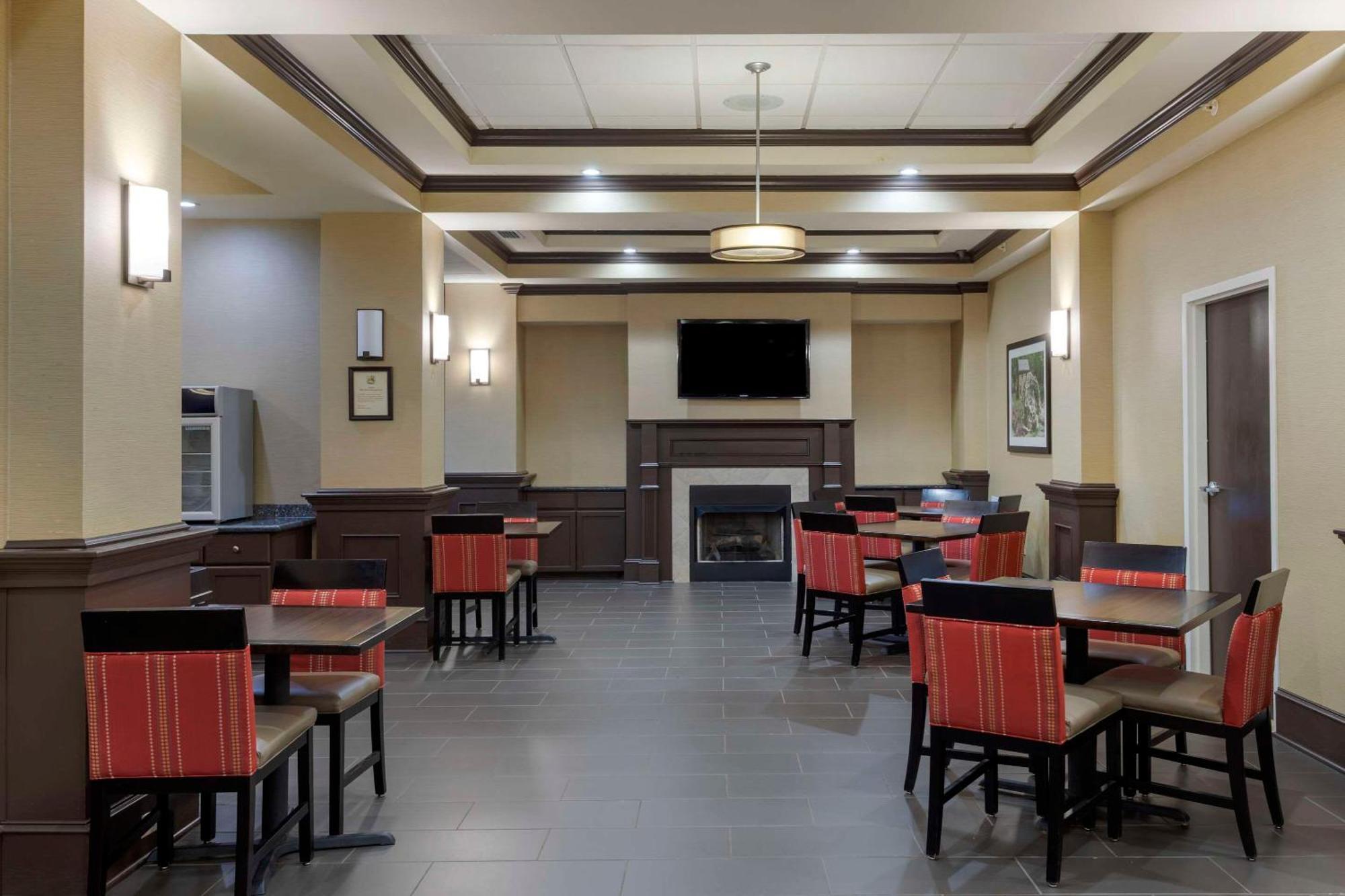 Comfort Inn & Suites North Little Rock Mccain Mall Exterior foto